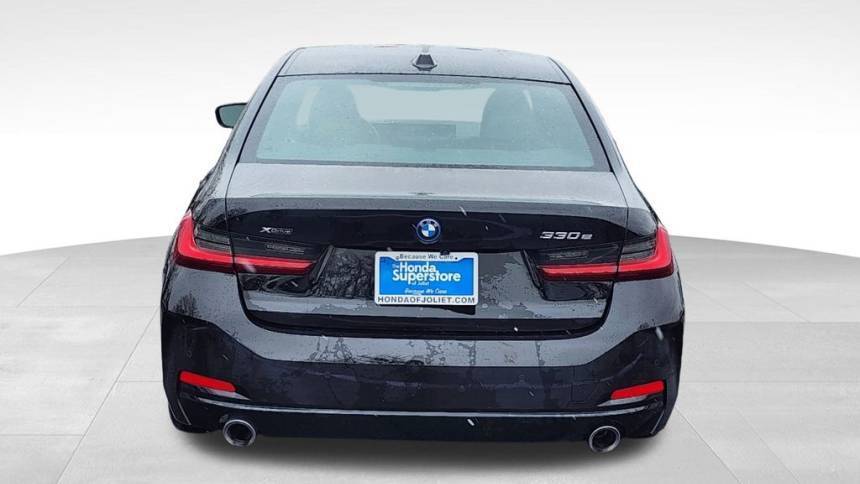 2024 BMW 3 Series - Images - 7