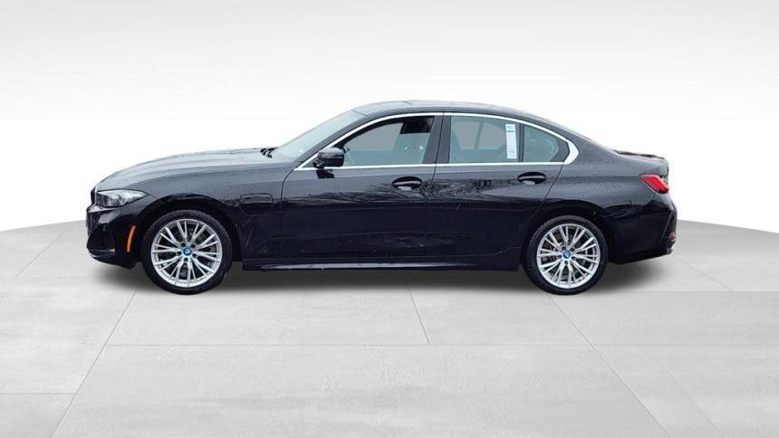 2024 BMW 3 Series - Images - 9