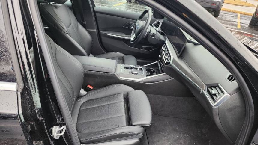 2024 BMW 3 Series - Images - 31