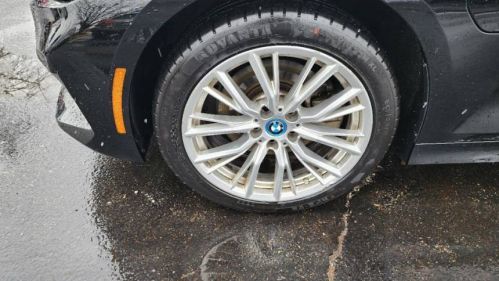 2024 BMW 3 Series - Images - 35