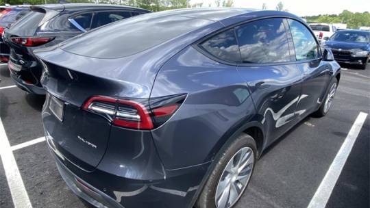 2021 Tesla Model Y 5YJYGDEEXMF253943