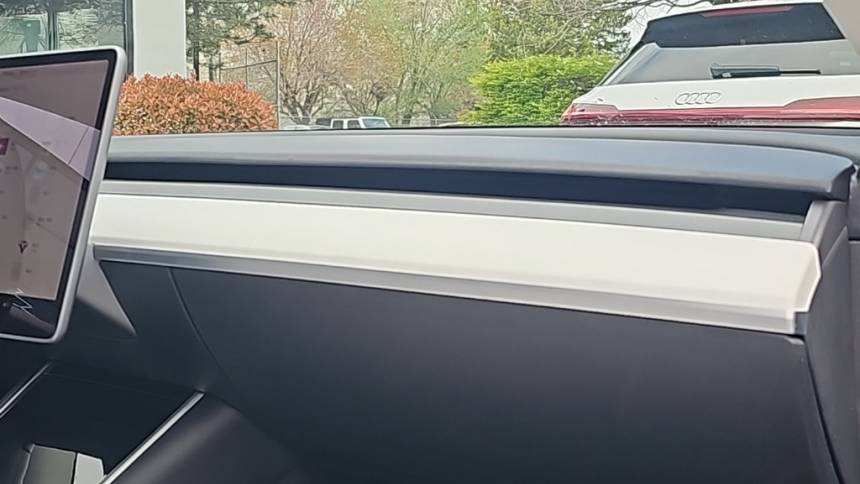 2018 Tesla Model 3 5YJ3E1EB9JF134717