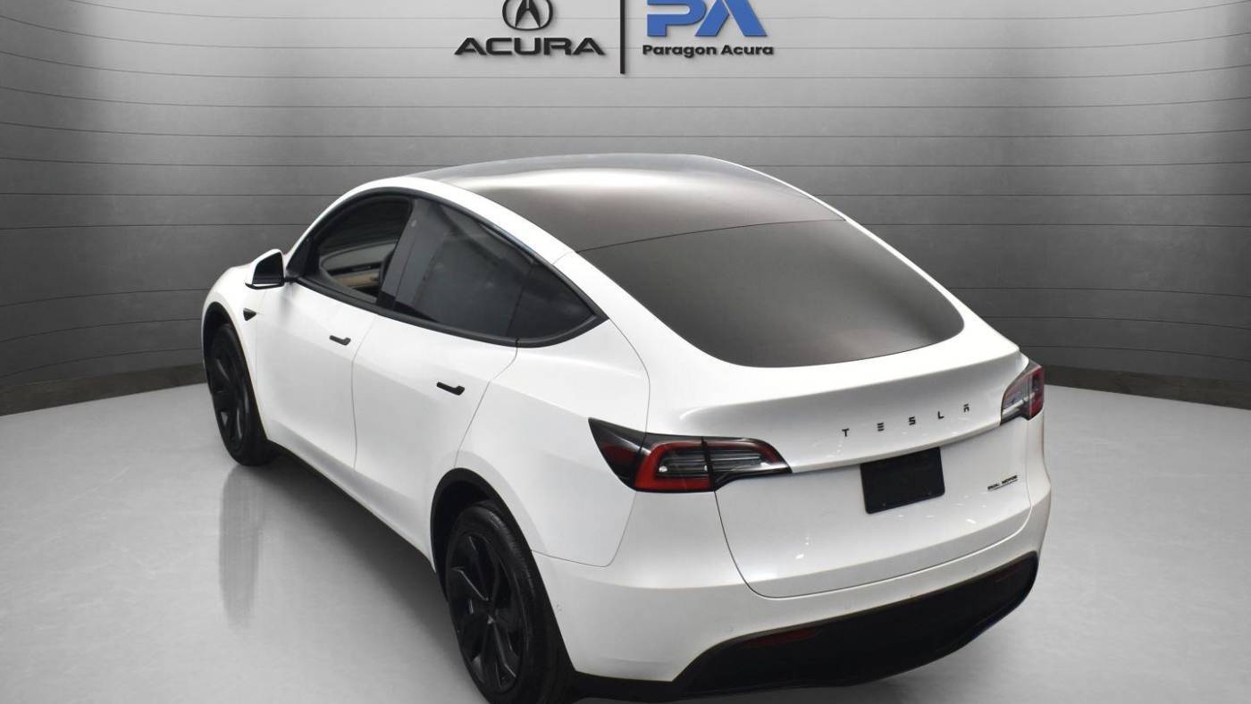 2020 Tesla Model Y 5YJYGDEE5LF043765