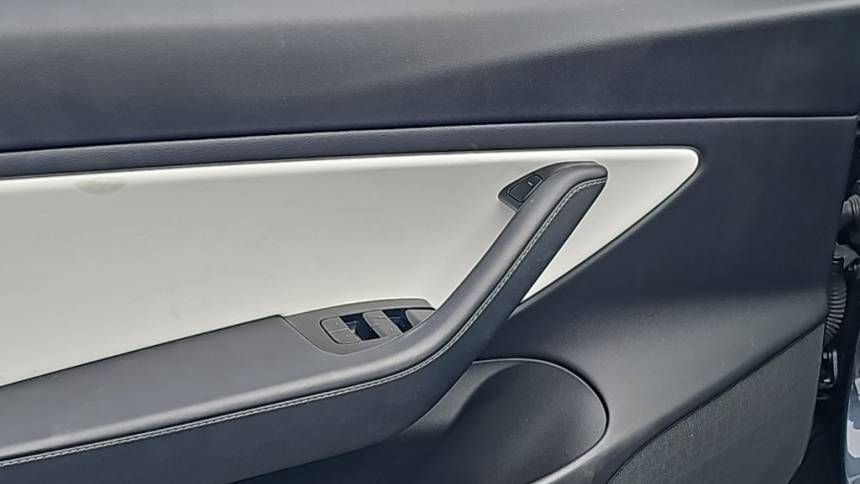 2018 Tesla Model 3 5YJ3E1EB9JF134717