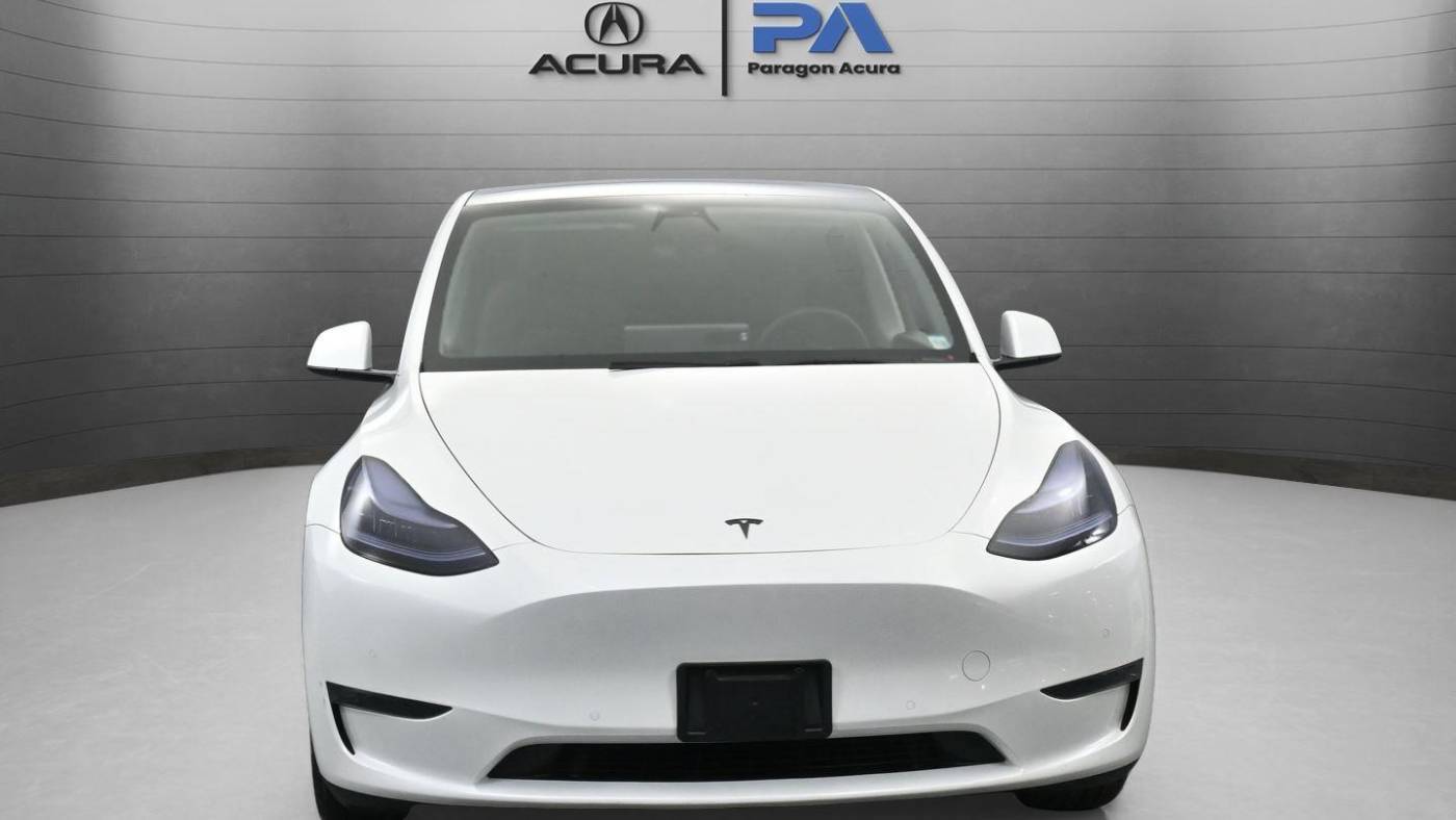2020 Tesla Model Y 5YJYGDEE5LF043765