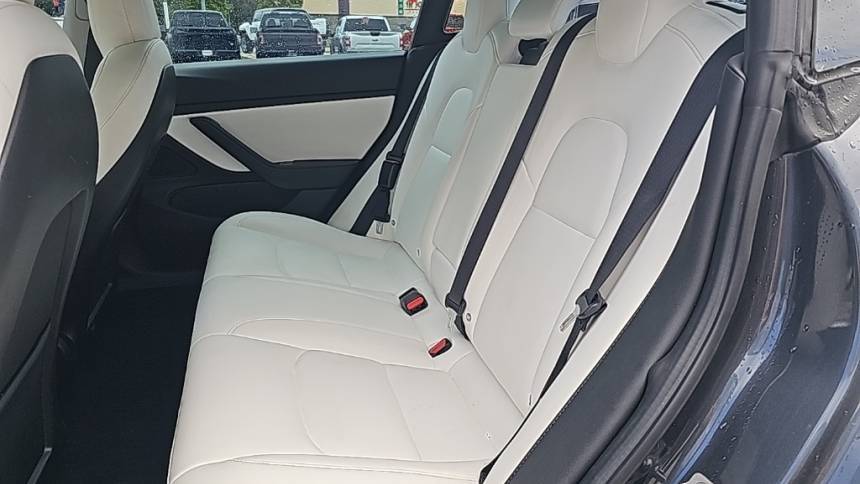 2018 Tesla Model 3 5YJ3E1EB9JF134717