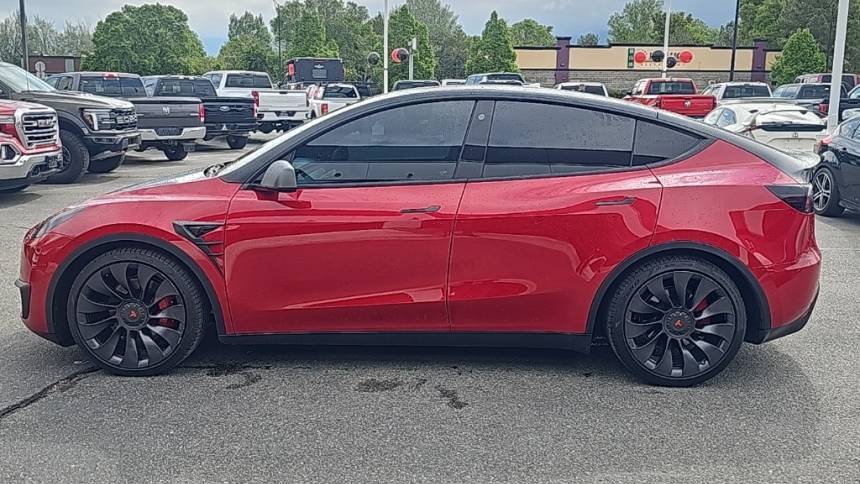2021 Tesla Model Y 5YJYGDEFXMF157738