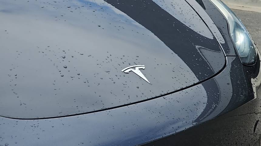 2018 Tesla Model 3 5YJ3E1EB9JF134717