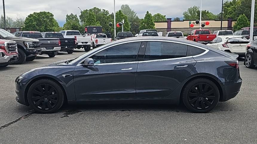 2018 Tesla Model 3 5YJ3E1EB9JF134717