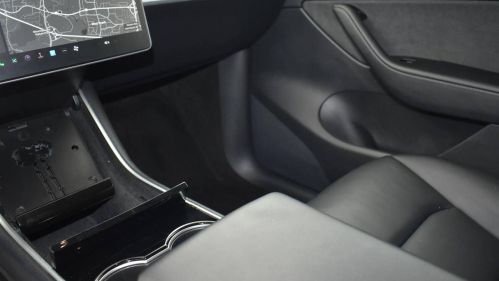 2020 Tesla Model Y 5YJYGDEE5LF043765