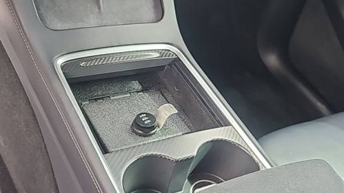 2021 Tesla Model Y 5YJYGDEFXMF157738