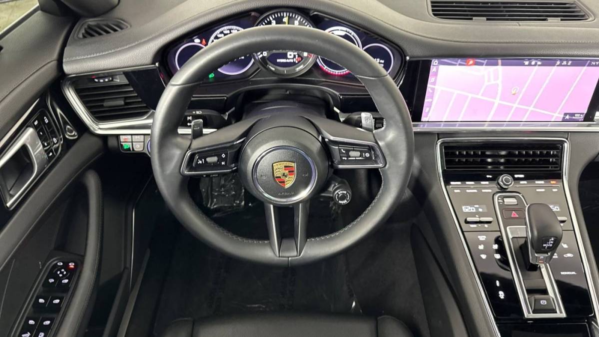 2021 Porsche Panamera - Images - 13