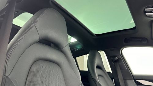 2021 Porsche Panamera - Images - 15