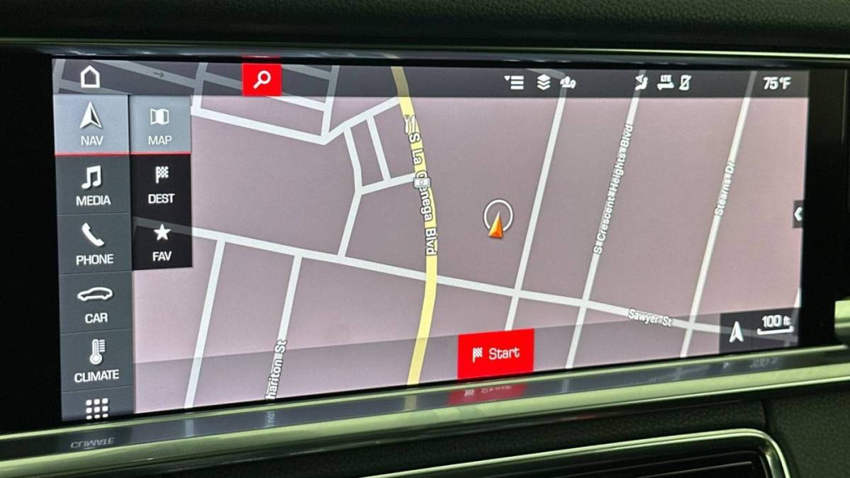 2021 Porsche Panamera - Images - 17