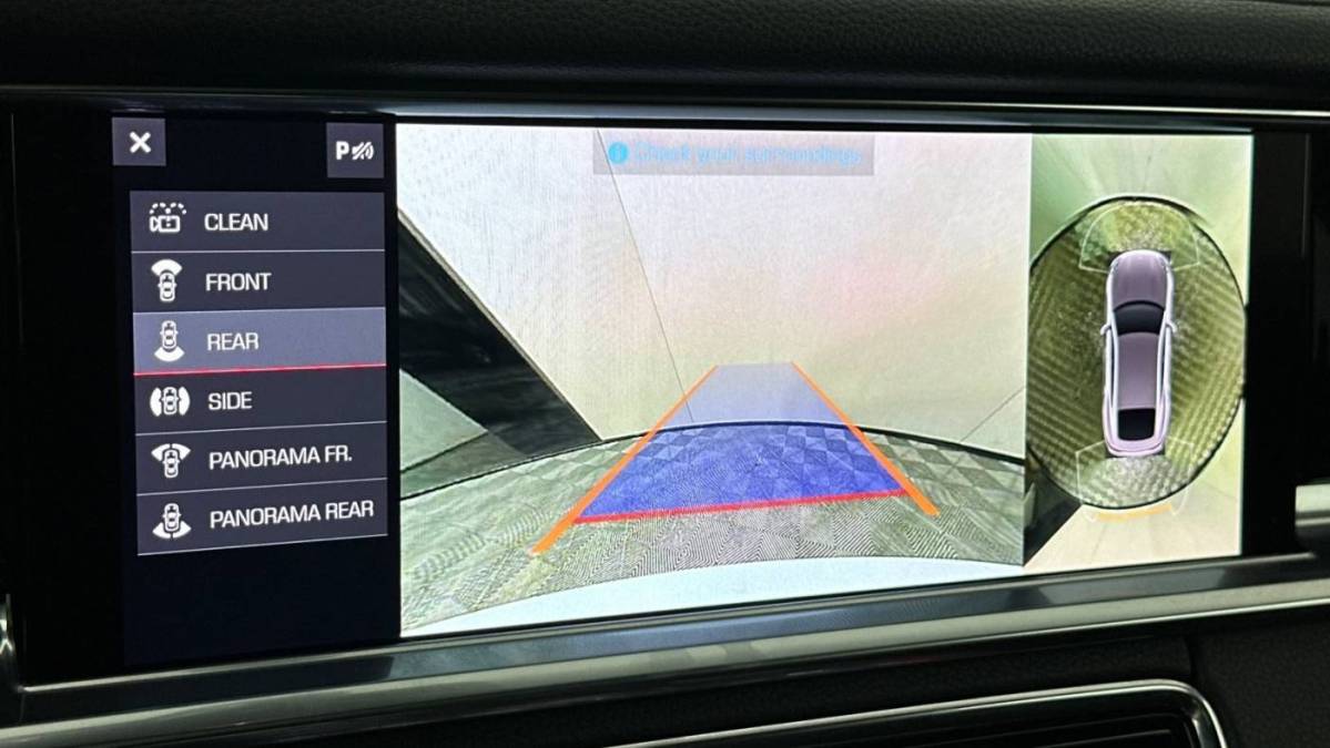 2021 Porsche Panamera - Images - 18