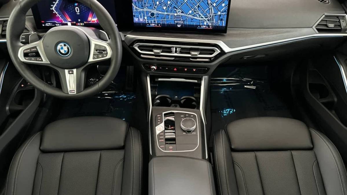 2024 BMW 3 Series - Images - 3