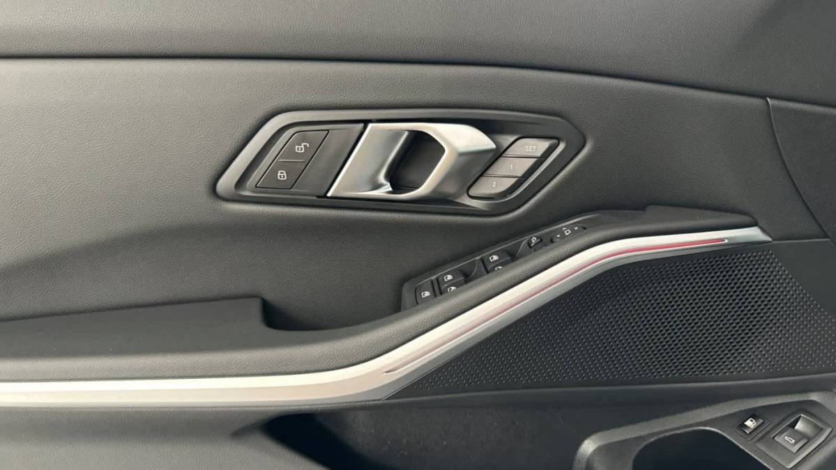 2024 BMW 3 Series - Images - 12