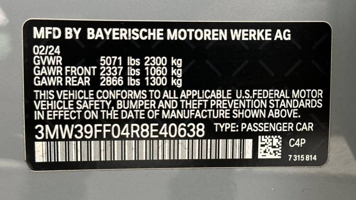 2024 BMW 3 Series - Images - 29