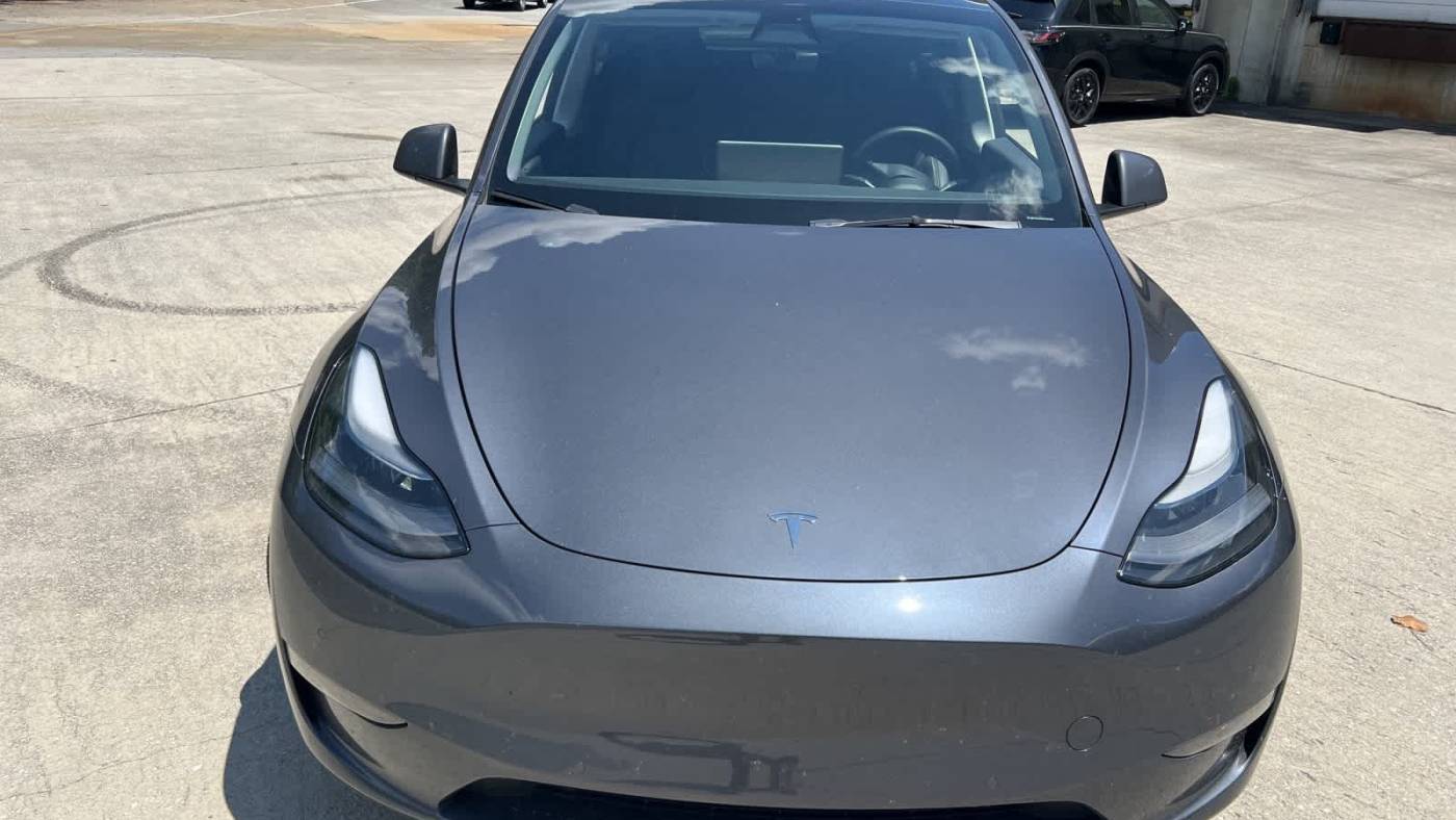 2022 Tesla Model Y 7SAYGDEF0NF462640