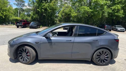 2022 Tesla Model Y 7SAYGDEF0NF462640
