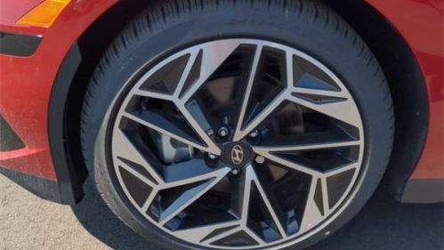 2025 Hyundai IONIQ 6 KMHM34AA4SA089099