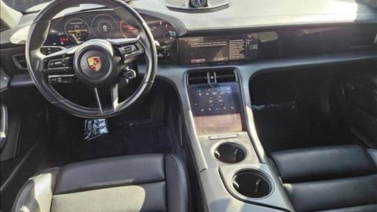 2022 Porsche Taycan - Images - 16