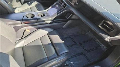 2022 Porsche Taycan - Images - 19