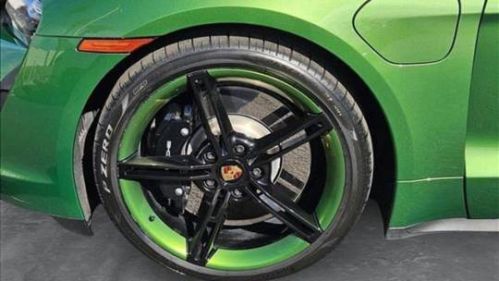 2022 Porsche Taycan - Images - 22