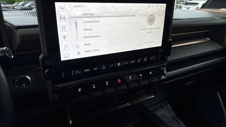 2024 GMC HUMMER EV SUV 1GKB0NDE9RU104590
