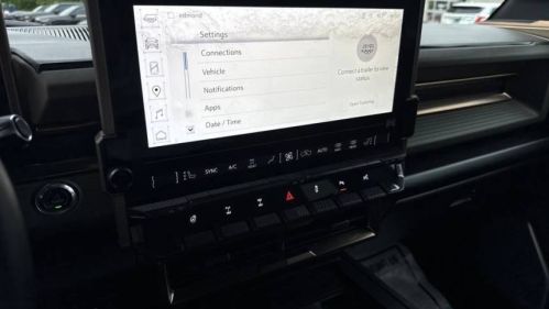 2024 GMC HUMMER EV SUV 1GKB0NDE9RU104590