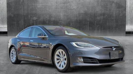 2017 Tesla Model S - Images - 3