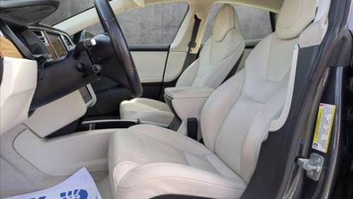 2017 Tesla Model S - Images - 15