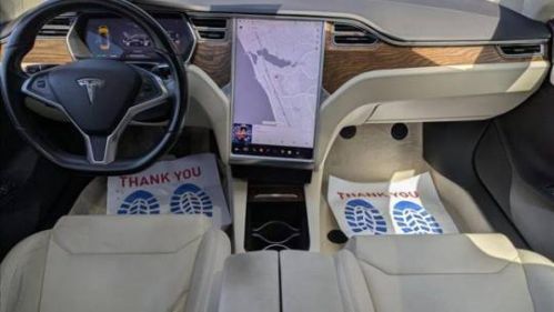2017 Tesla Model S - Images - 18