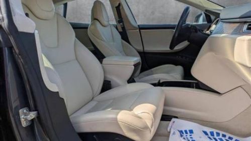 2017 Tesla Model S - Images - 22