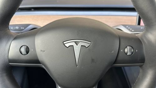 2024 Tesla Model Y 7SAYGDEE7RF061518