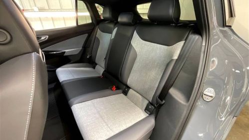 2025 Volkswagen ID.4 1V2CRPE85SC005205