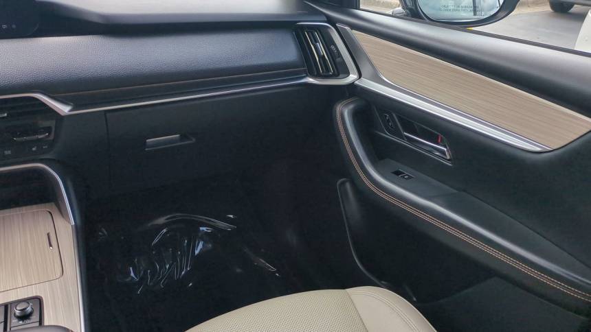 2024 Mazda CX-90 - Images - 17