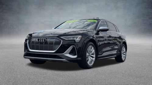 2022 Audi e-tron S - Images - 1