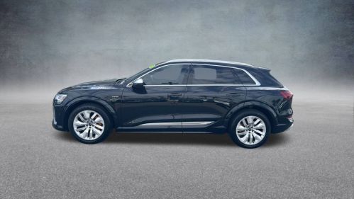 2022 Audi e-tron S - Images - 2