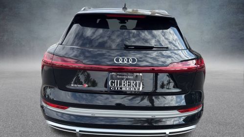 2022 Audi e-tron S - Images - 4