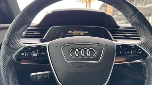 2022 Audi e-tron S - Images - 25
