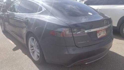 2015 Tesla Model S - Images - 3