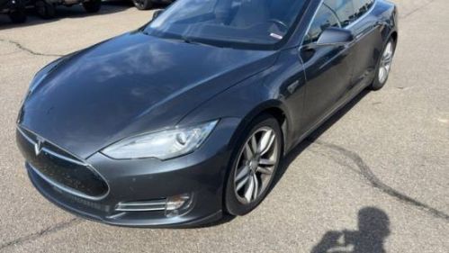 2015 Tesla Model S - Images - 4