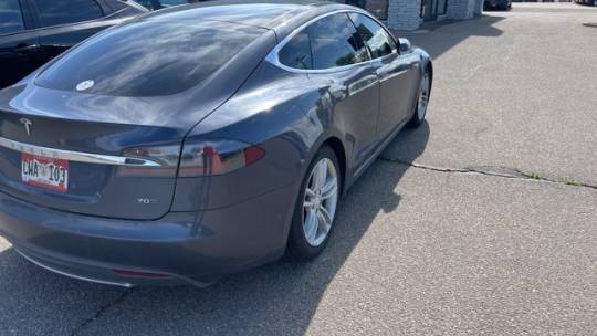 2015 Tesla Model S - Images - 7