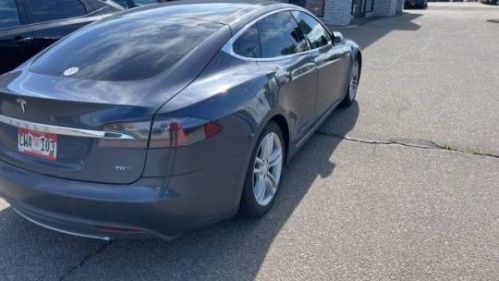 2015 Tesla Model S - Images - 7