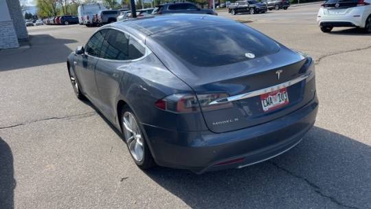 2015 Tesla Model S - Images - 9