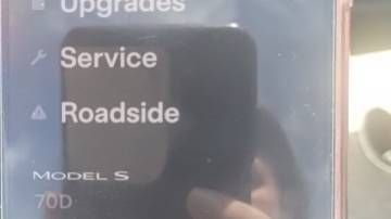 2015 Tesla Model S - Images - 16