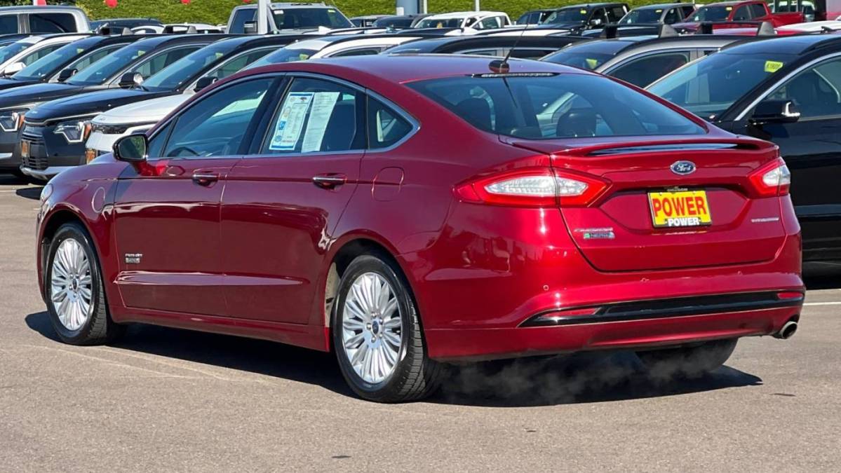 2014 Ford Fusion Energi - Images - 6