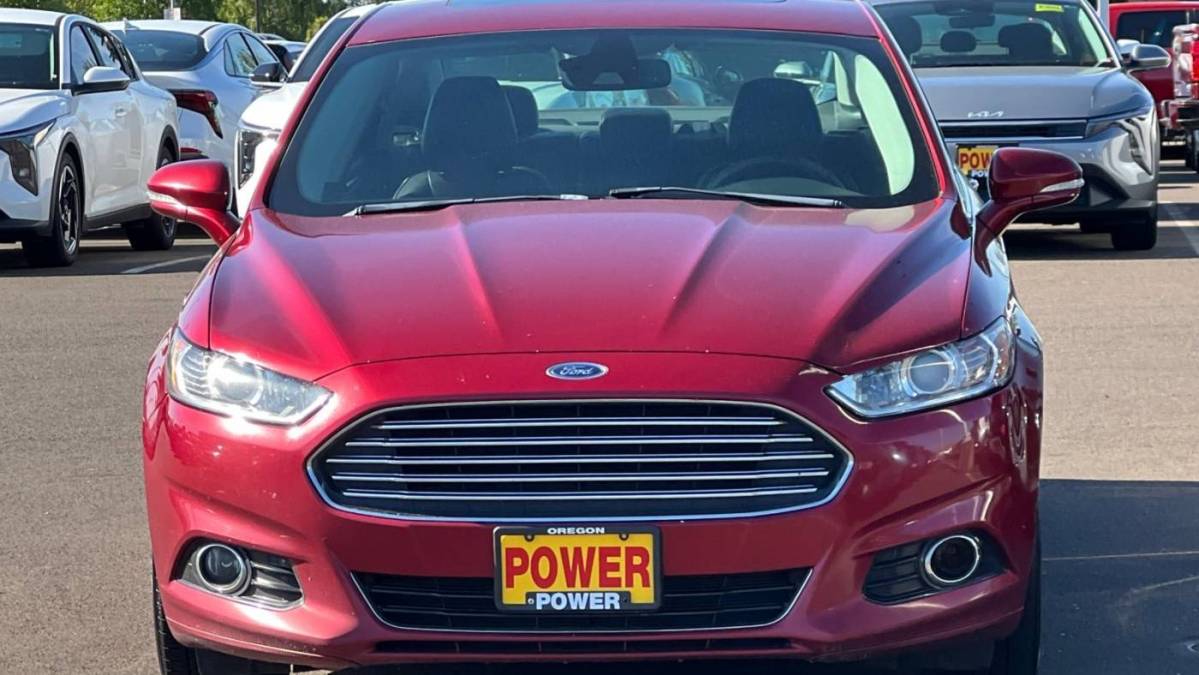 2014 Ford Fusion Energi - Images - 9