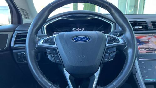 2014 Ford Fusion Energi - Images - 22